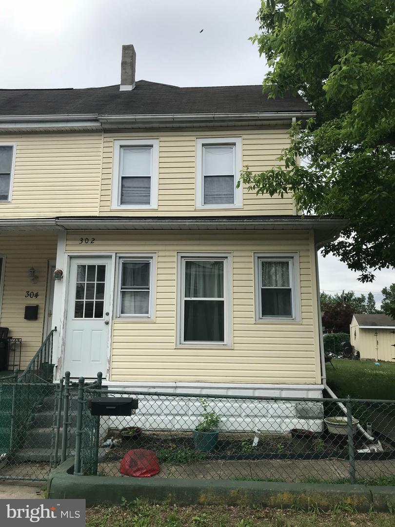 302 Filmore Street - Photo 1