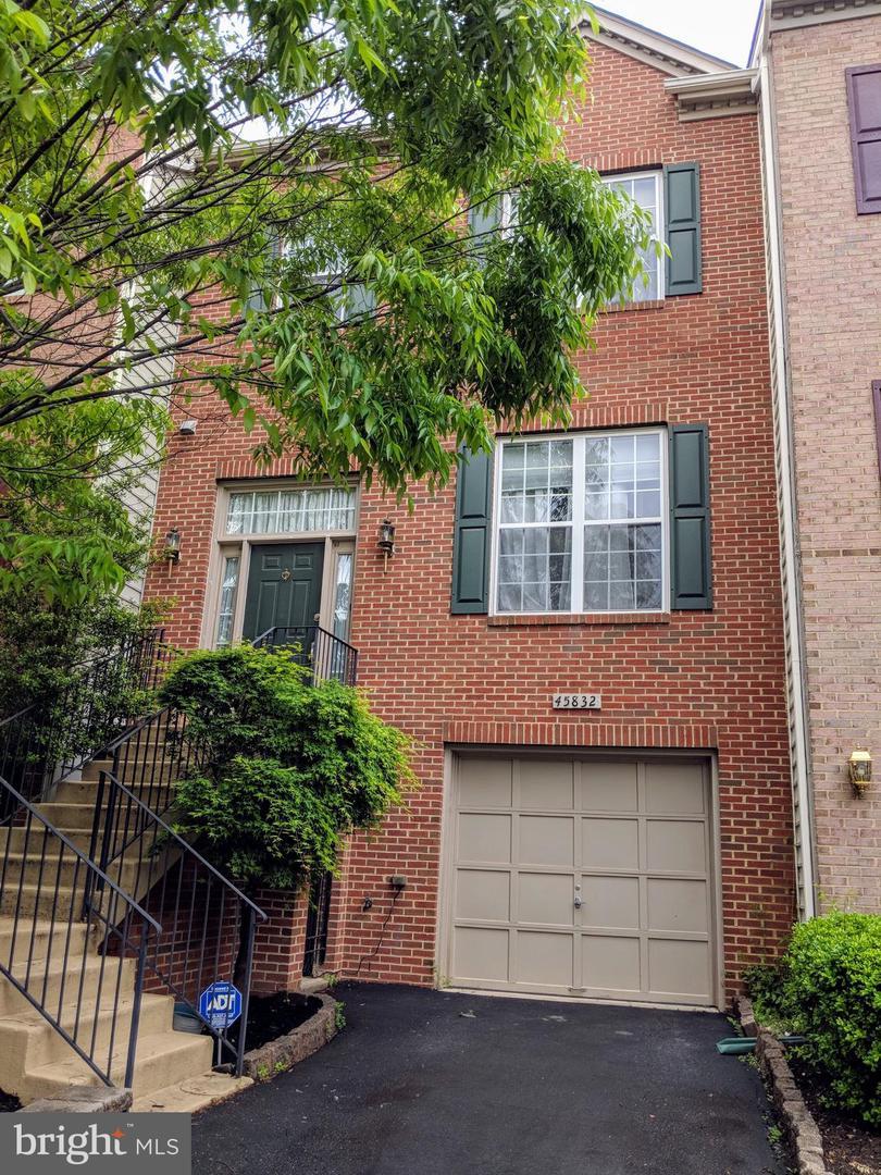 45832 Edwards Terrace - Photo 1