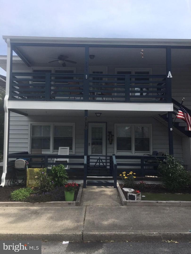 8 61ST Street - Photo 1
