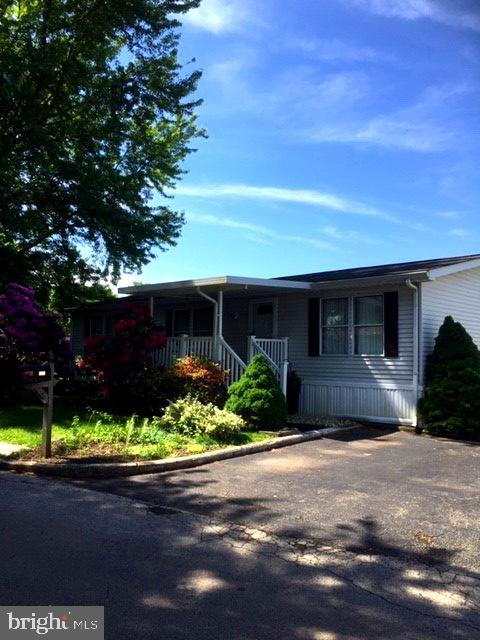 118 Bratton Drive - Photo 1