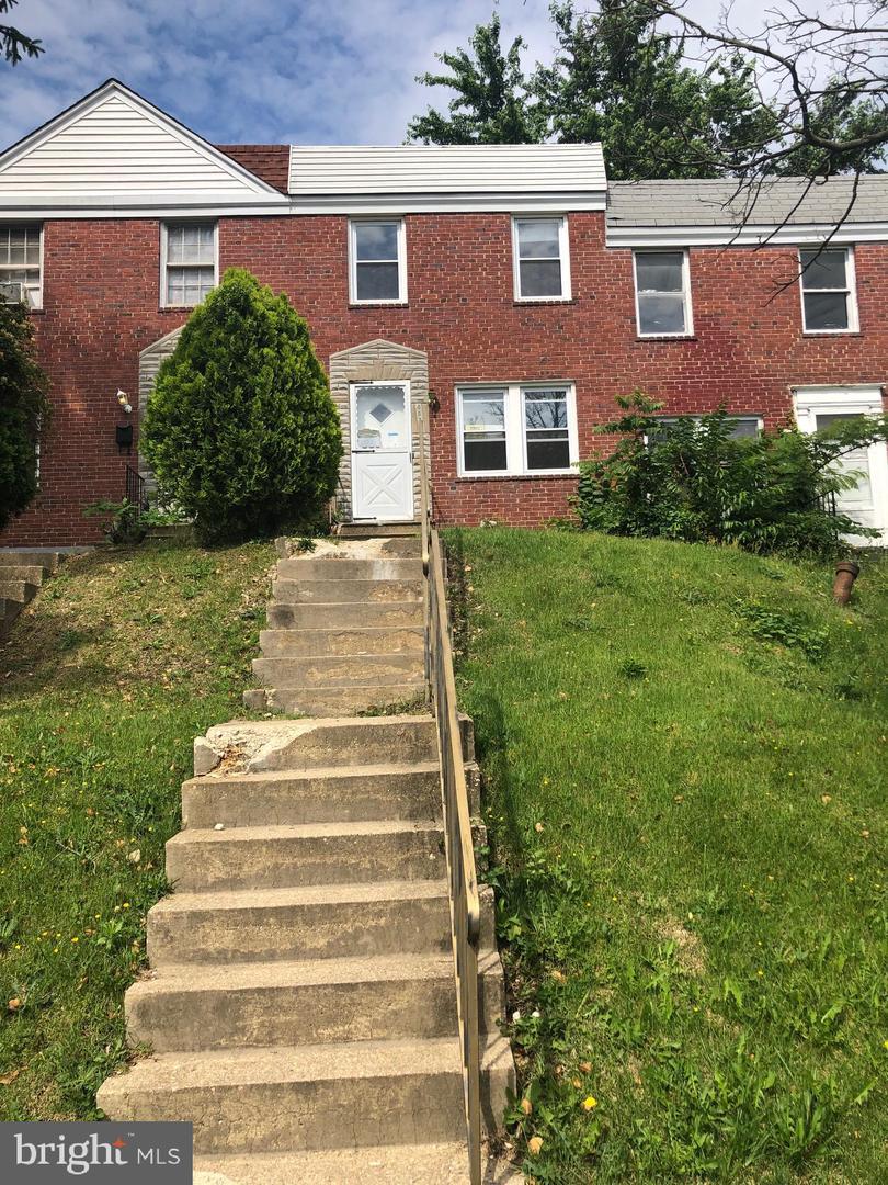 3577 Dudley Avenue - Photo 1