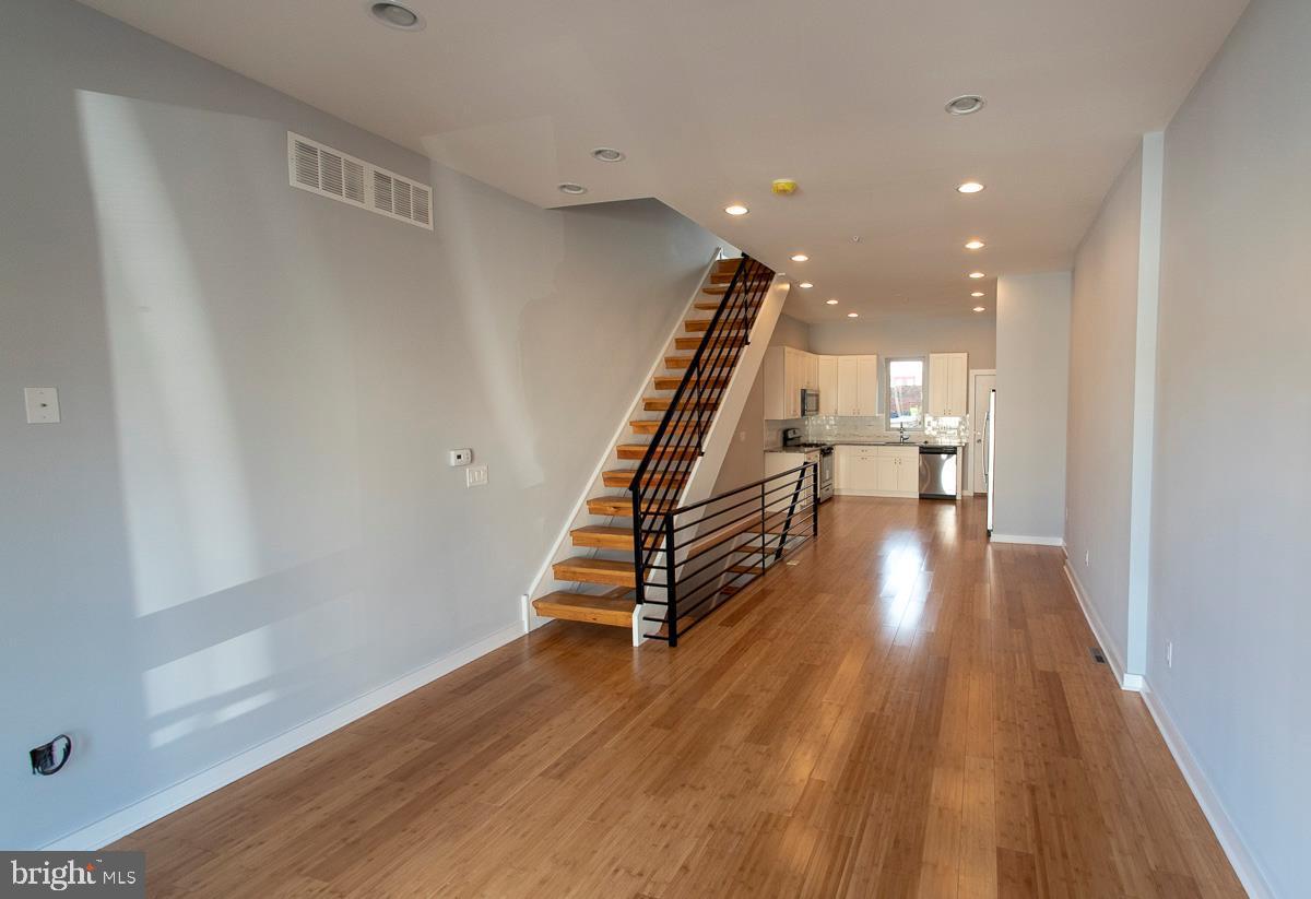 1509 Stillman Street - Photo 1