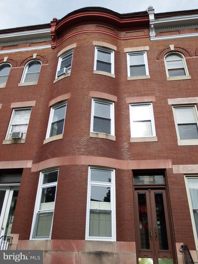 3010 Calvert Street - Photo 1
