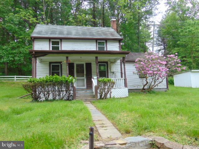 1529 Thurston Road - Photo 1
