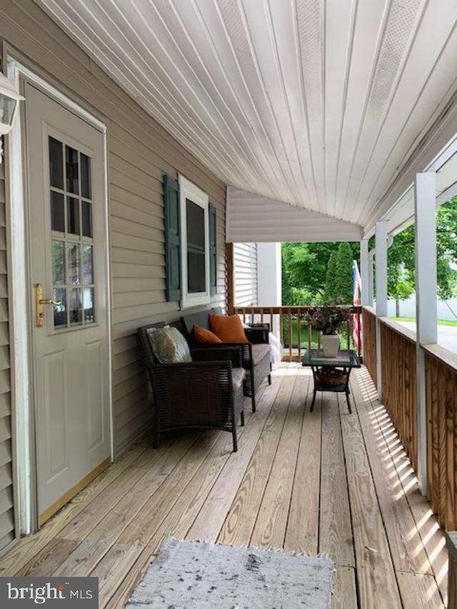 102 Elm Avenue - Photo 1