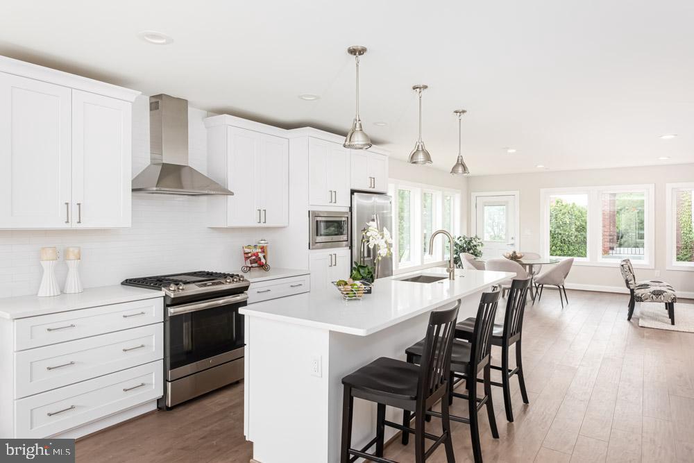 231 Seaton Place - Photo 1
