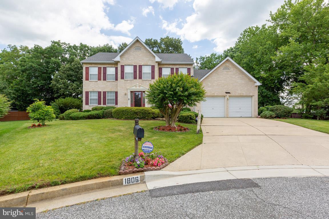 1806 Williamsburg Court - Photo 1