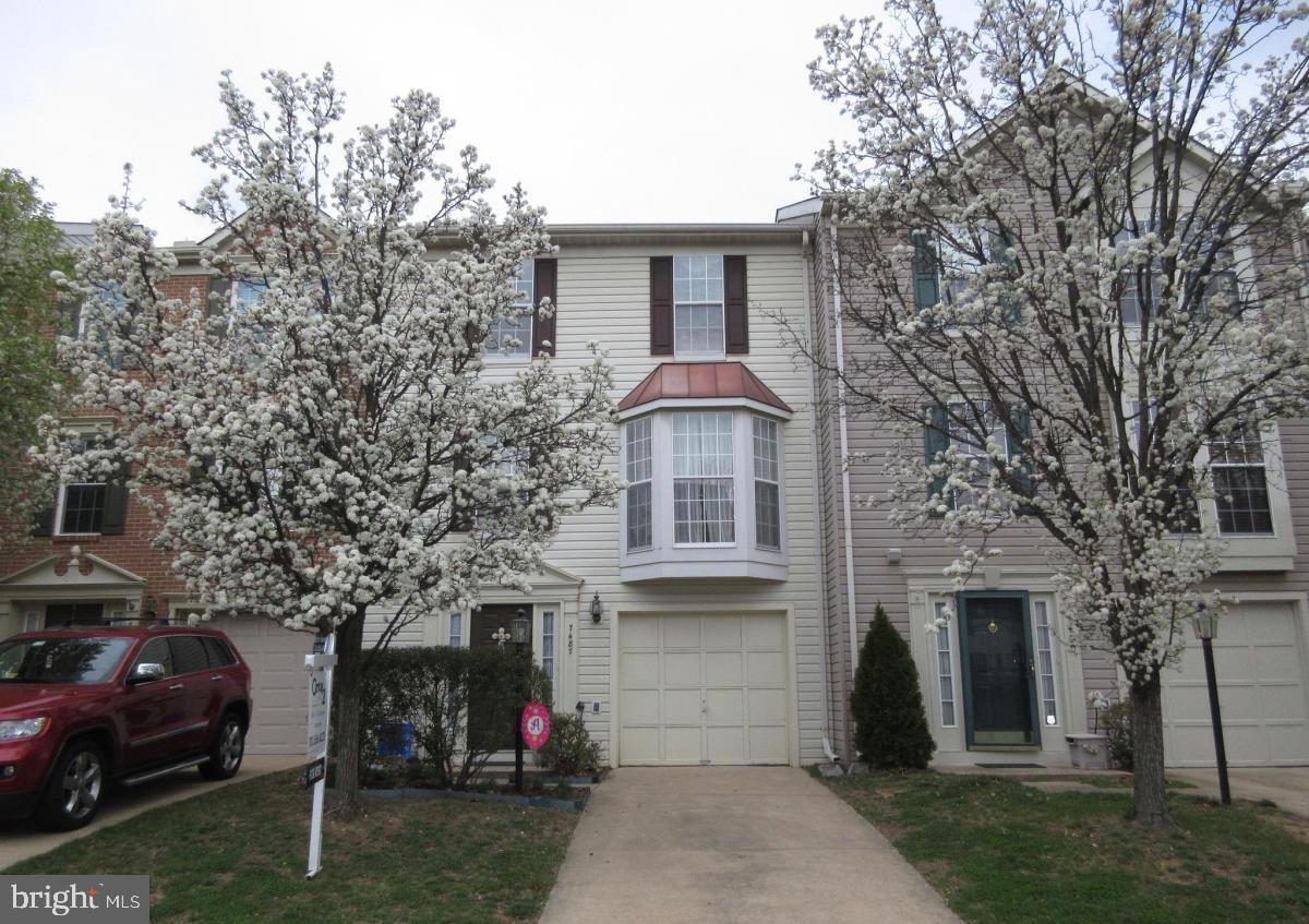 7487 Gadsby Square - Photo 1