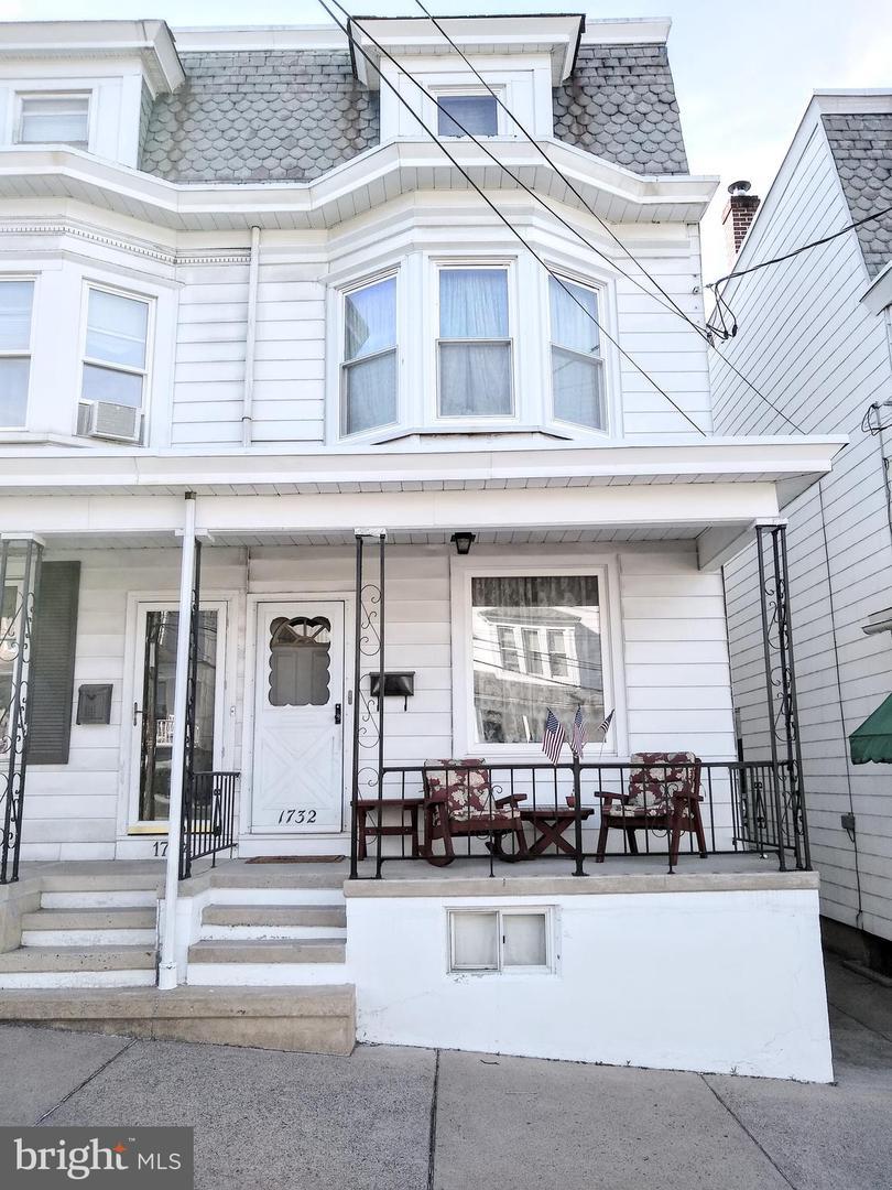 1732 West End Avenue - Photo 1