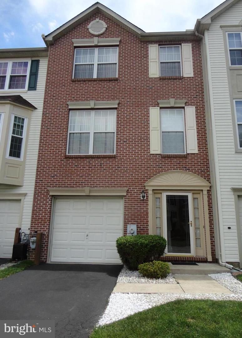 14 Shane Circle - Photo 1