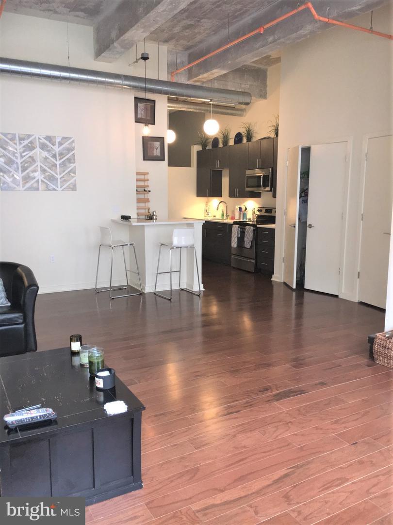 647 17TH Street - Photo 1