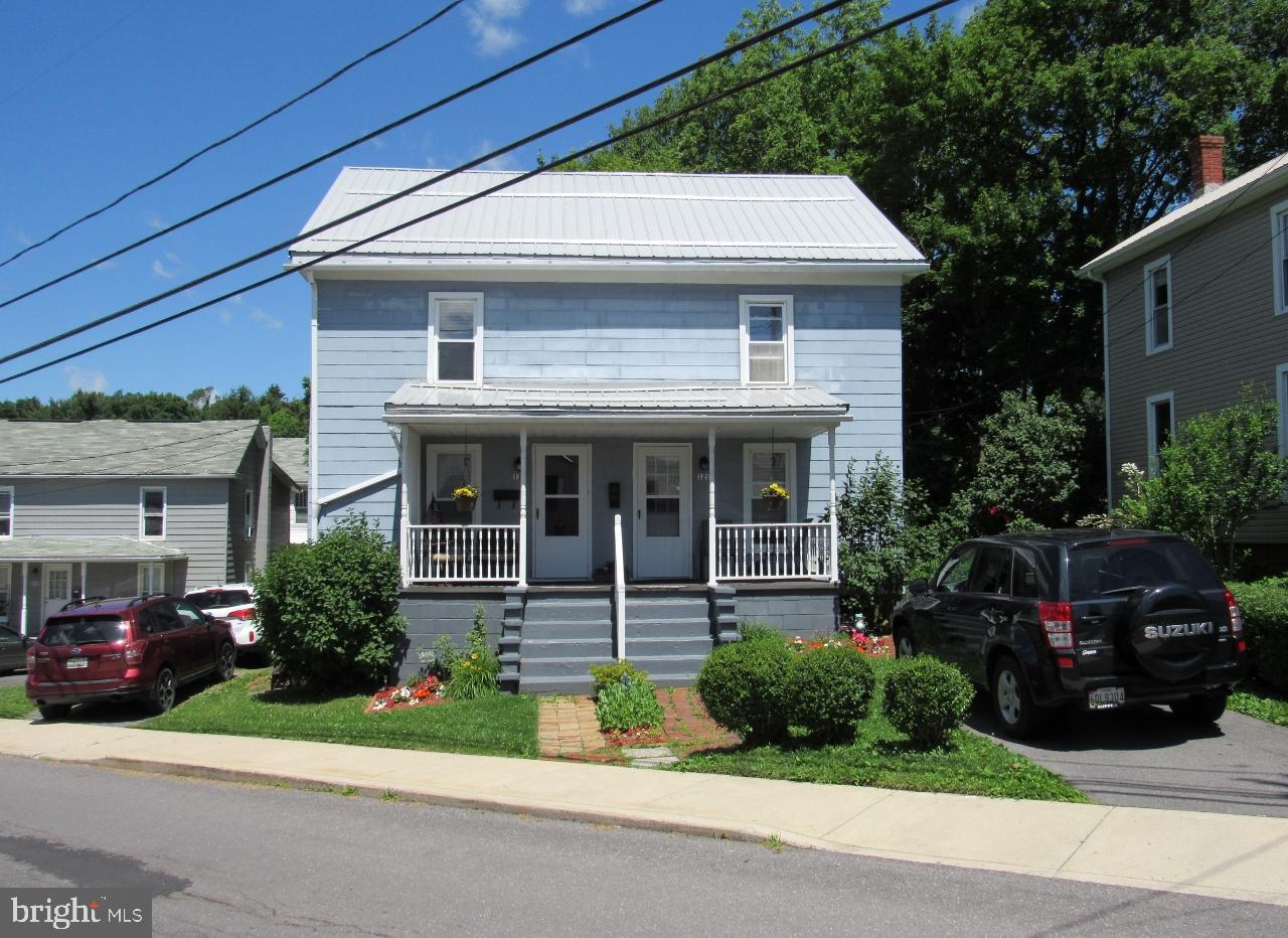 121-123 Water Street - Photo 1
