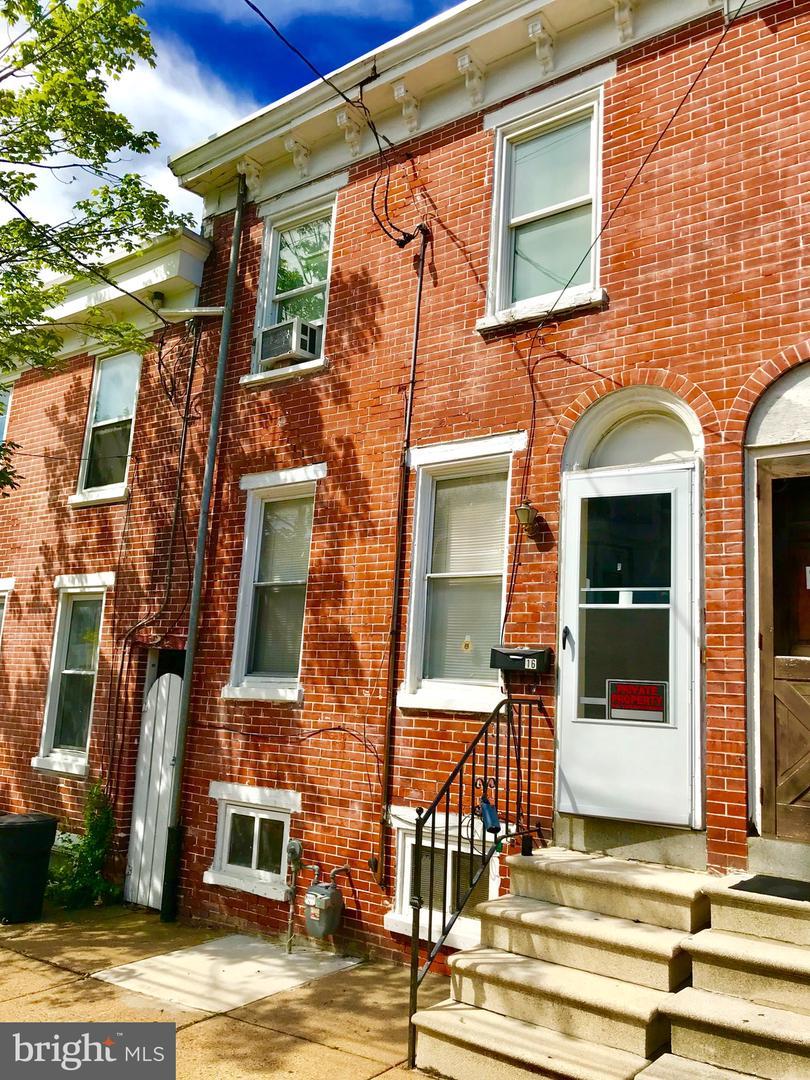 16 20TH Street - Photo 1