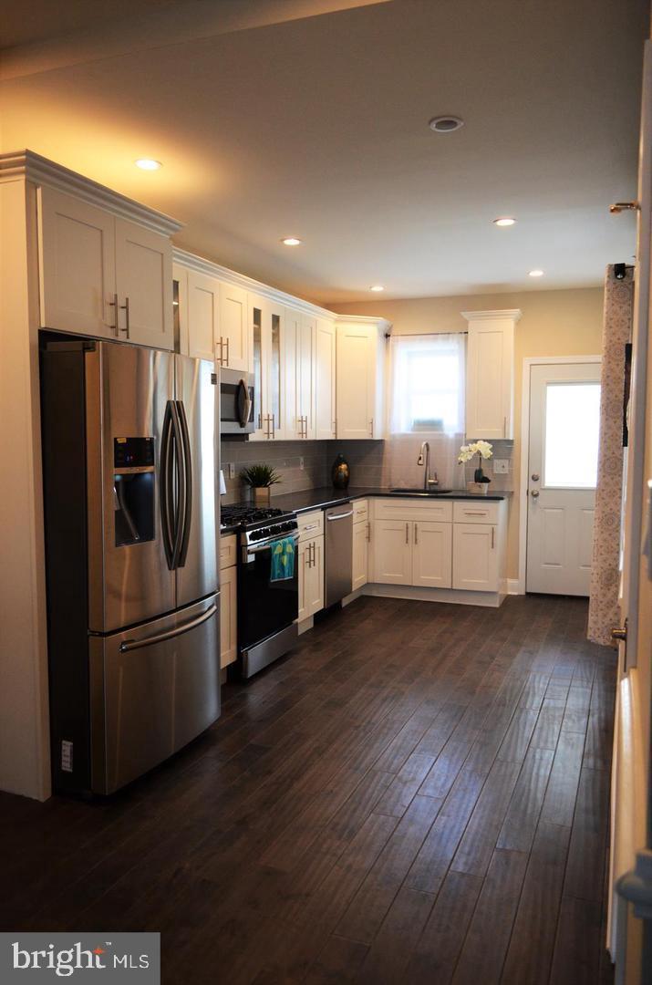2049 Dickinson Street - Photo 1