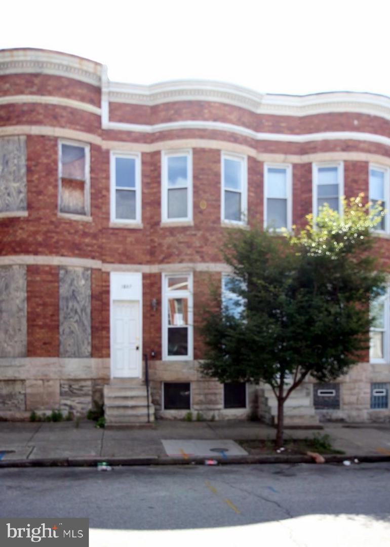 1807 Mount Street - Photo 1