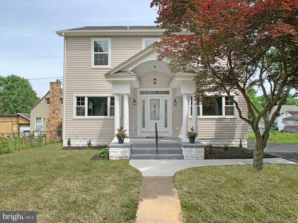 2270 Bowman Avenue - Photo 1