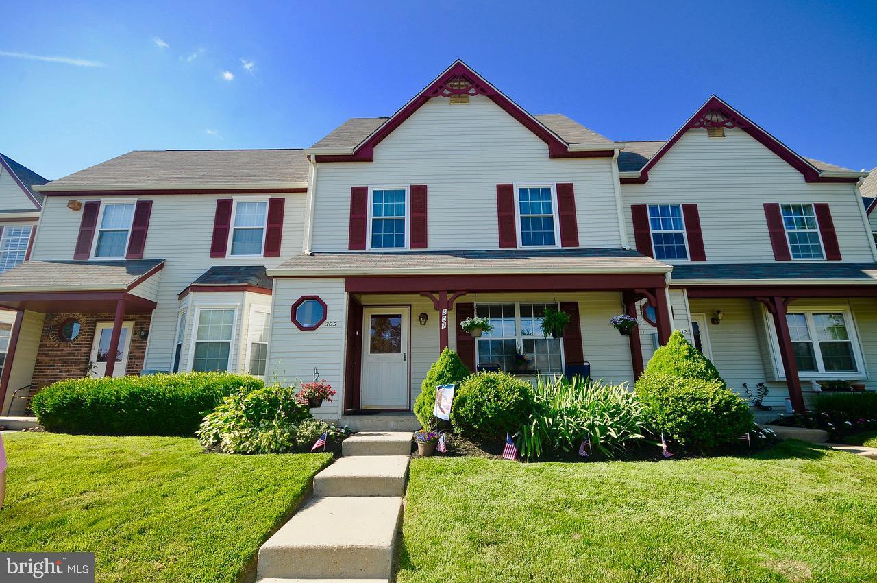 309 Knoll Drive - Photo 1