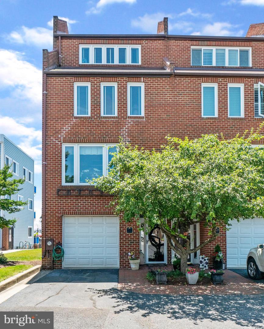 2439 Boston Street - Photo 1