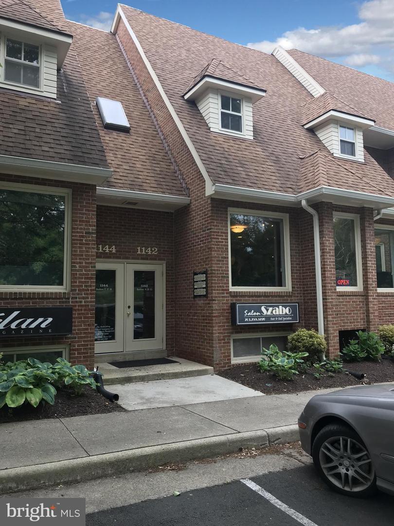 1142-G Walker Road - Photo 1