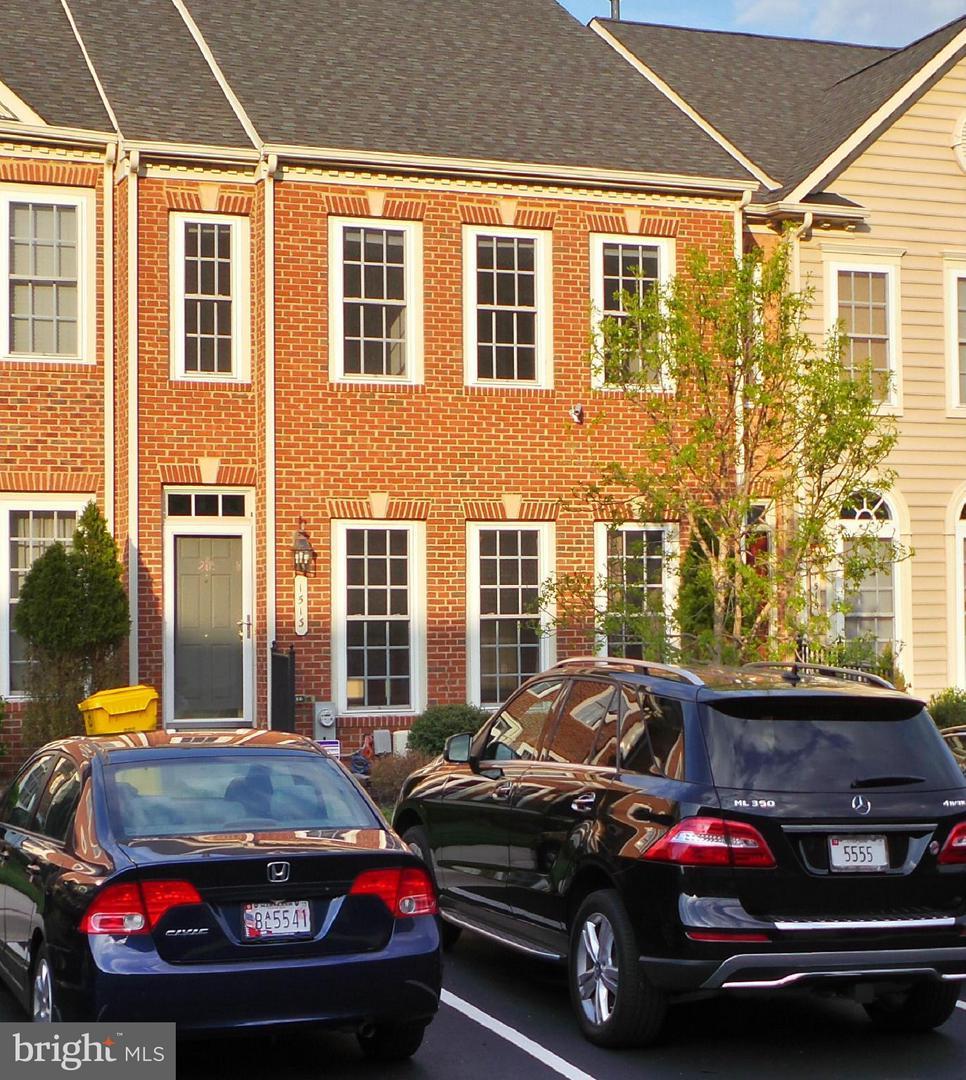 1513 Rutland Way - Photo 1