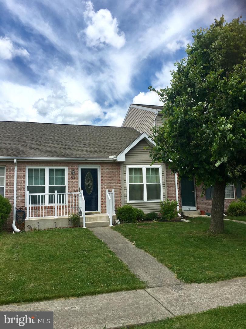 94 Tory Circle - Photo 1