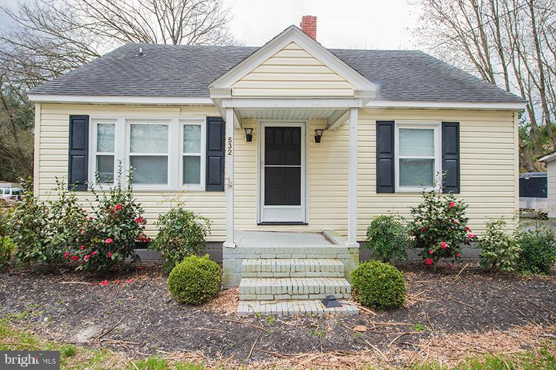 532 Lincoln Avenue - Photo 1