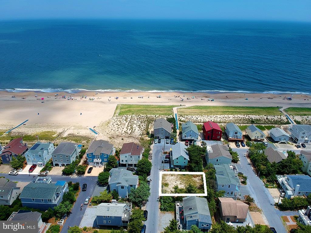 4 6TH Street - Photo 1