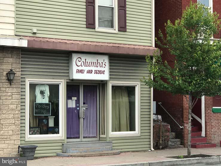 113 Front Street - Photo 1