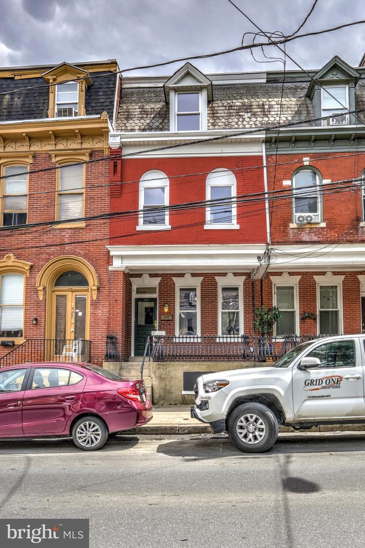 330 King Street - Photo 1