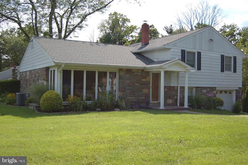 528 Hoyt Road - Photo 1
