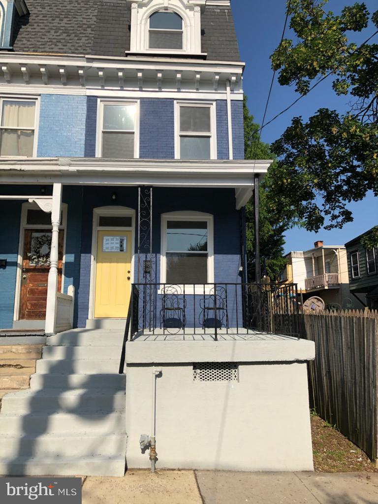 30 Pine Street - Photo 1