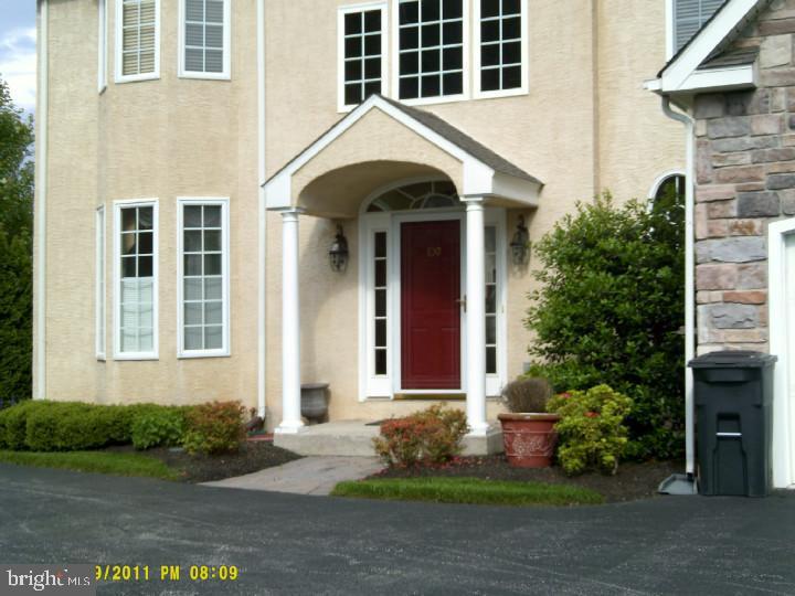 109 Overlook Drive - Photo 1