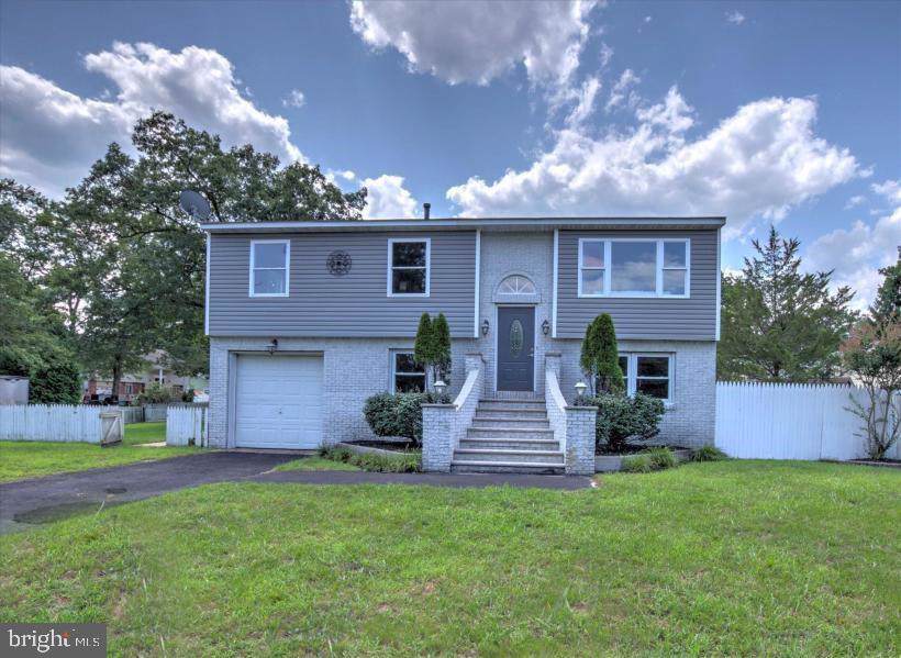 226 Holly Street - Photo 1