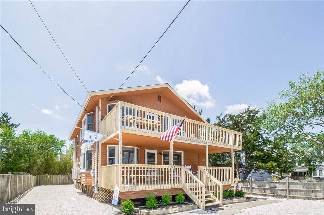 220 Liberty Avenue - Photo 1