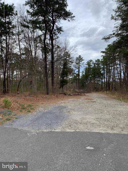 2 Railroad Avenue - Photo 1