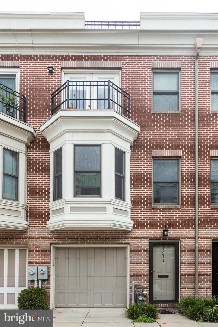 1211 Bouldin Street - Photo 1