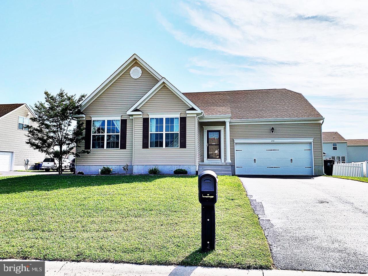 214 Redstone Court - Photo 1