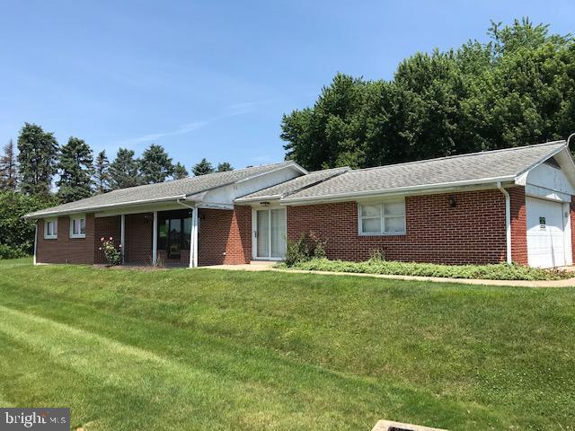 899 Lincoln Avenue - Photo 1