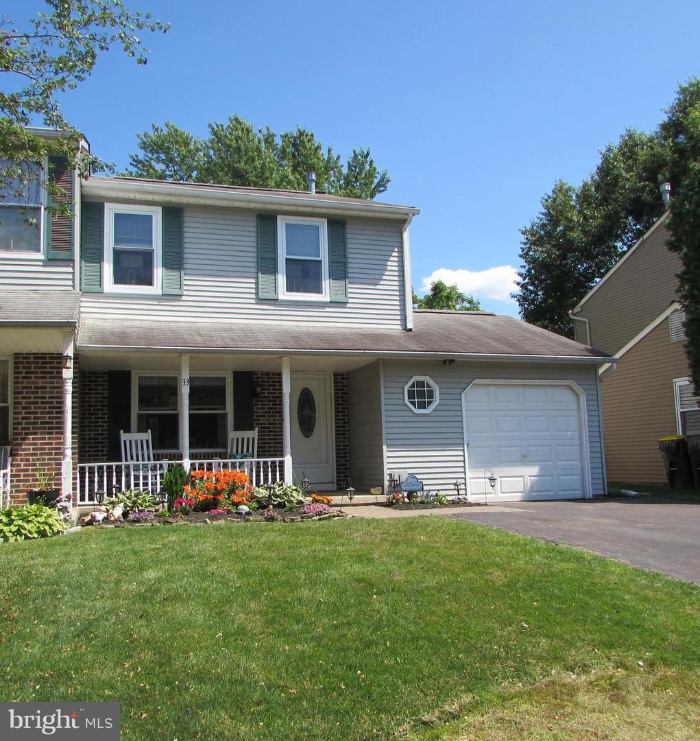 33 Wynmere Drive - Photo 1