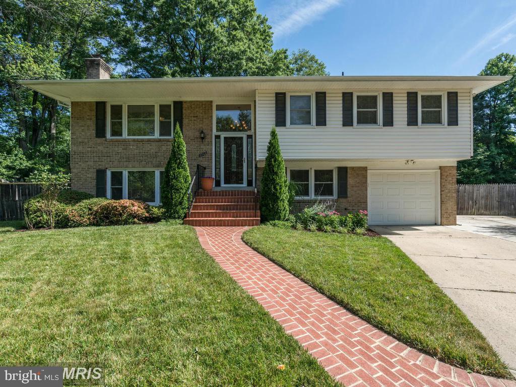 2202 Yardley Court - Photo 1