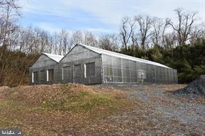 209 Rosedale Avenue - Photo 1