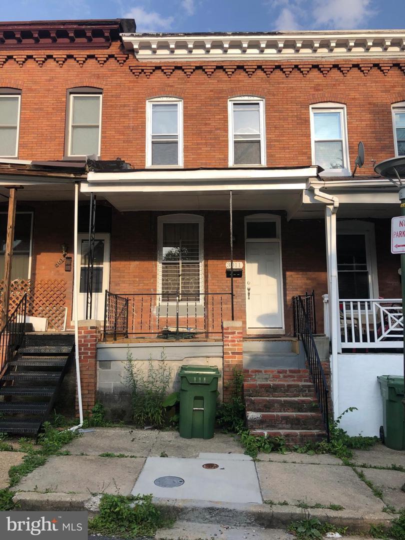 3011 Ellerslie Avenue - Photo 1