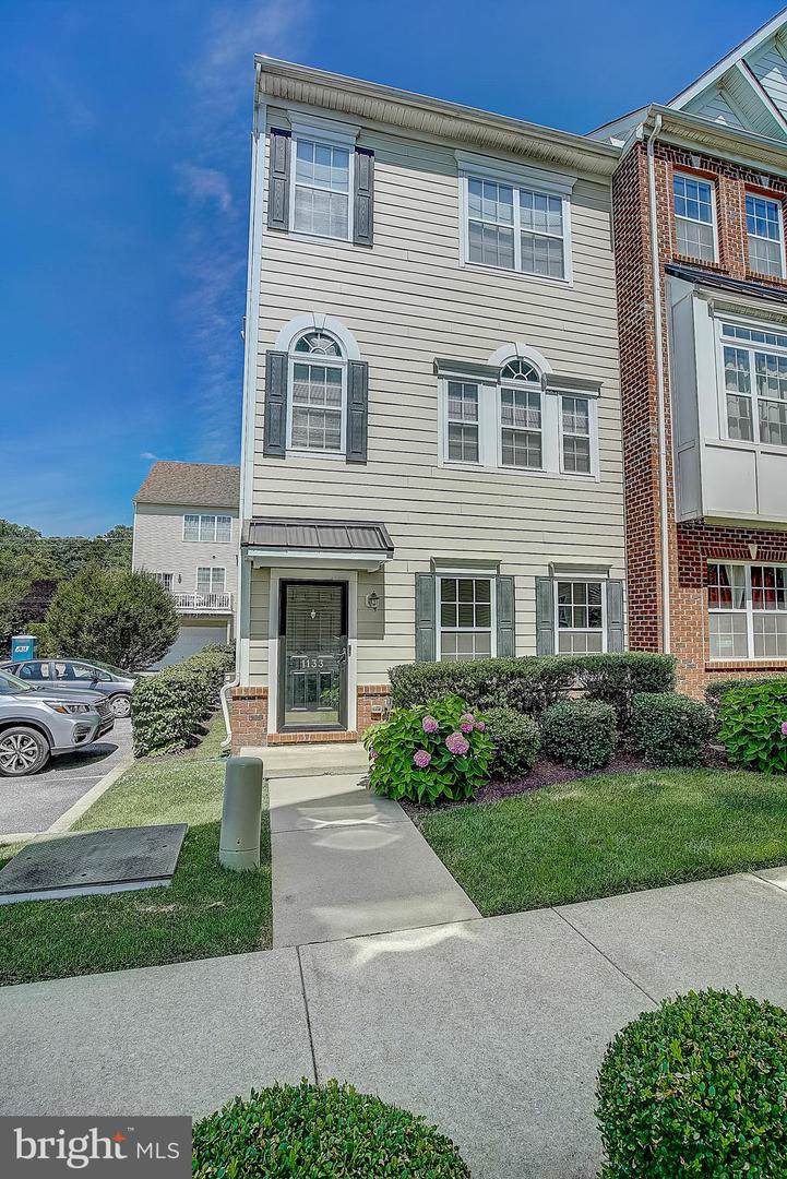 1133 Worth Lane - Photo 1