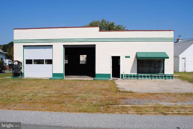 403 Old Ocean Gateway - Photo 1