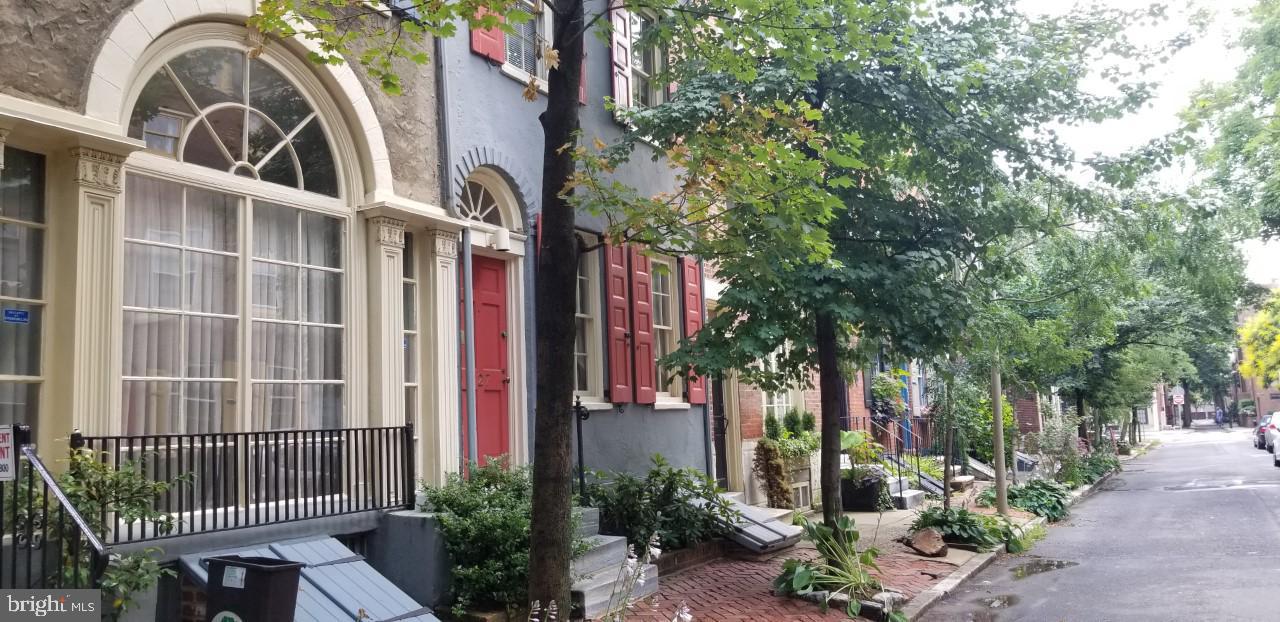 325 Camac Street - Photo 1