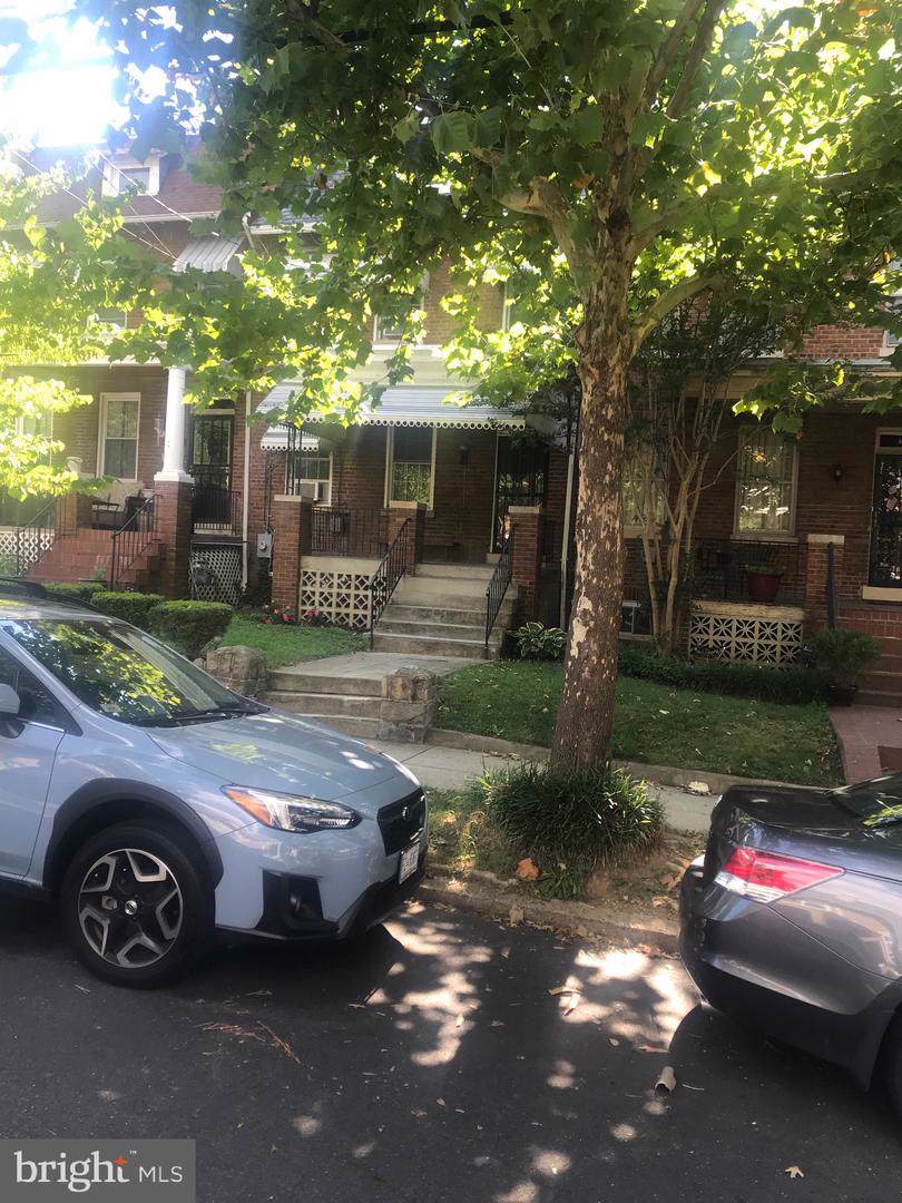 4304 4TH Street - Photo 1