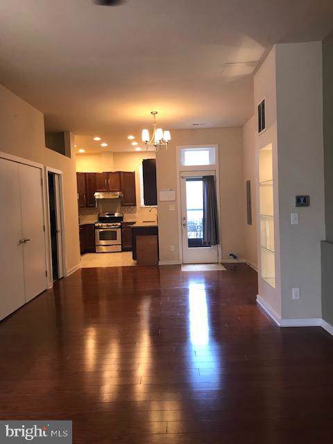 930 Mount Vernon Street - Photo 1