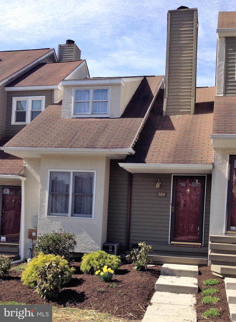504 Saint Albans Court - Photo 1