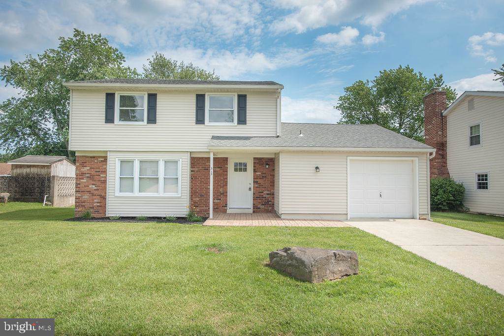 313 Hudson Drive - Photo 1