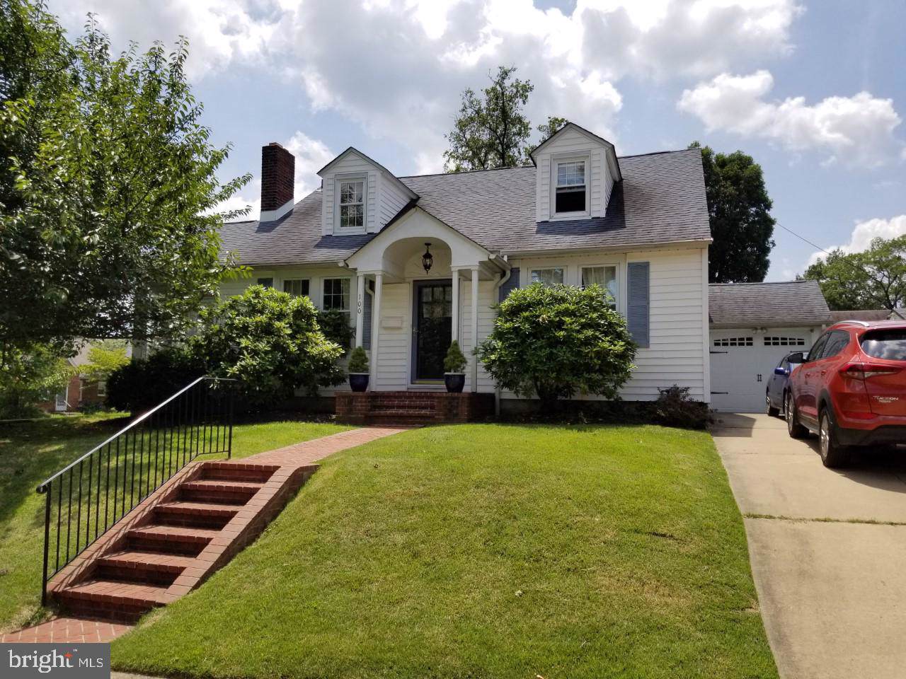 100 Troy Avenue - Photo 1